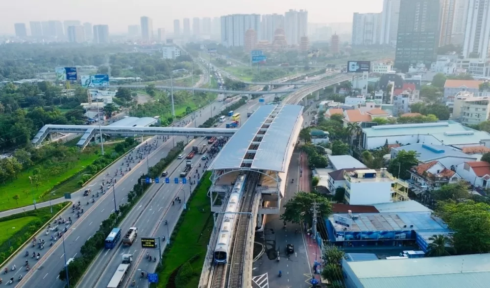 Hạ tầng và chính sách tạo lực đẩy dài hạn cho thị trường bất động sản