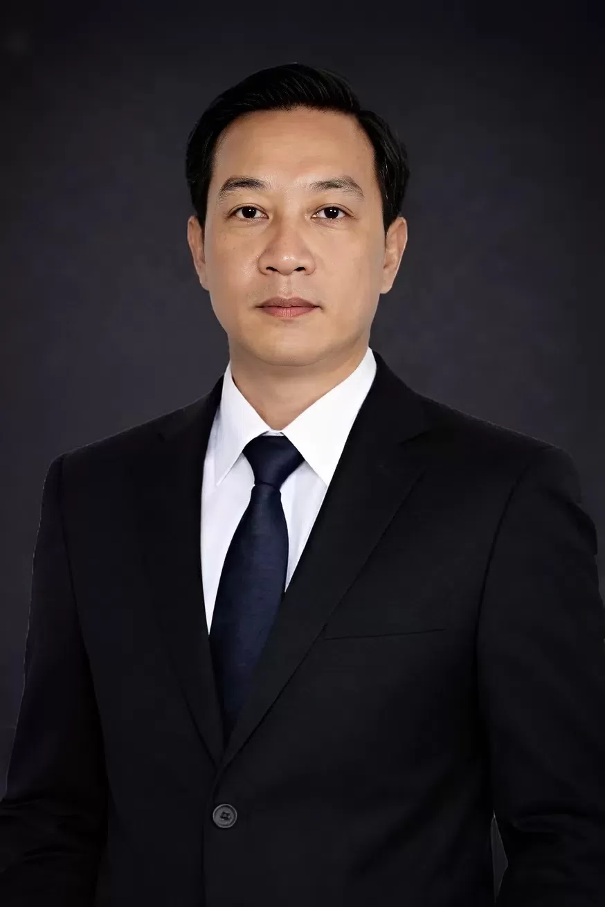 ÔNG TRẦN ANH TUẤN
