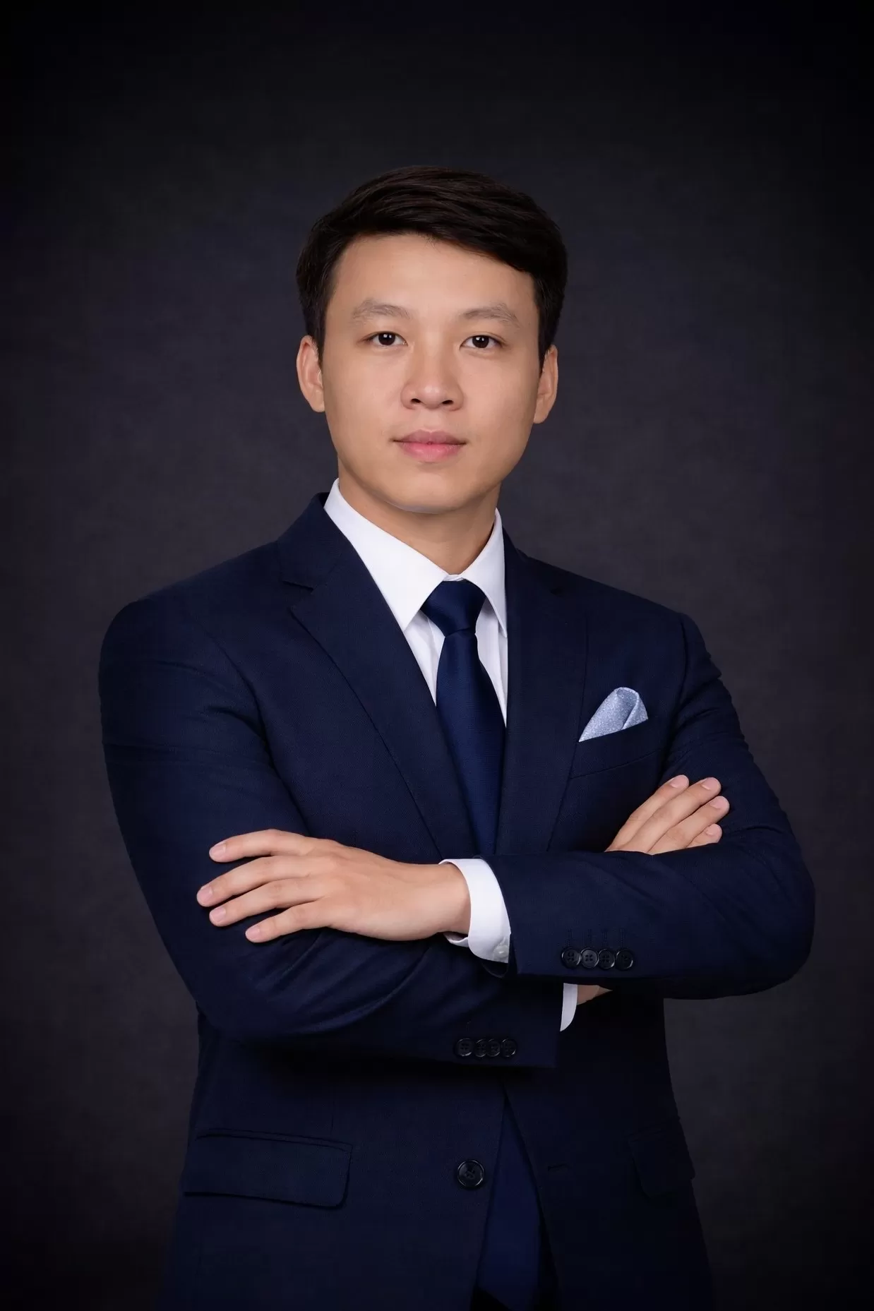 ÔNG TRẦN TRUNG HIẾU